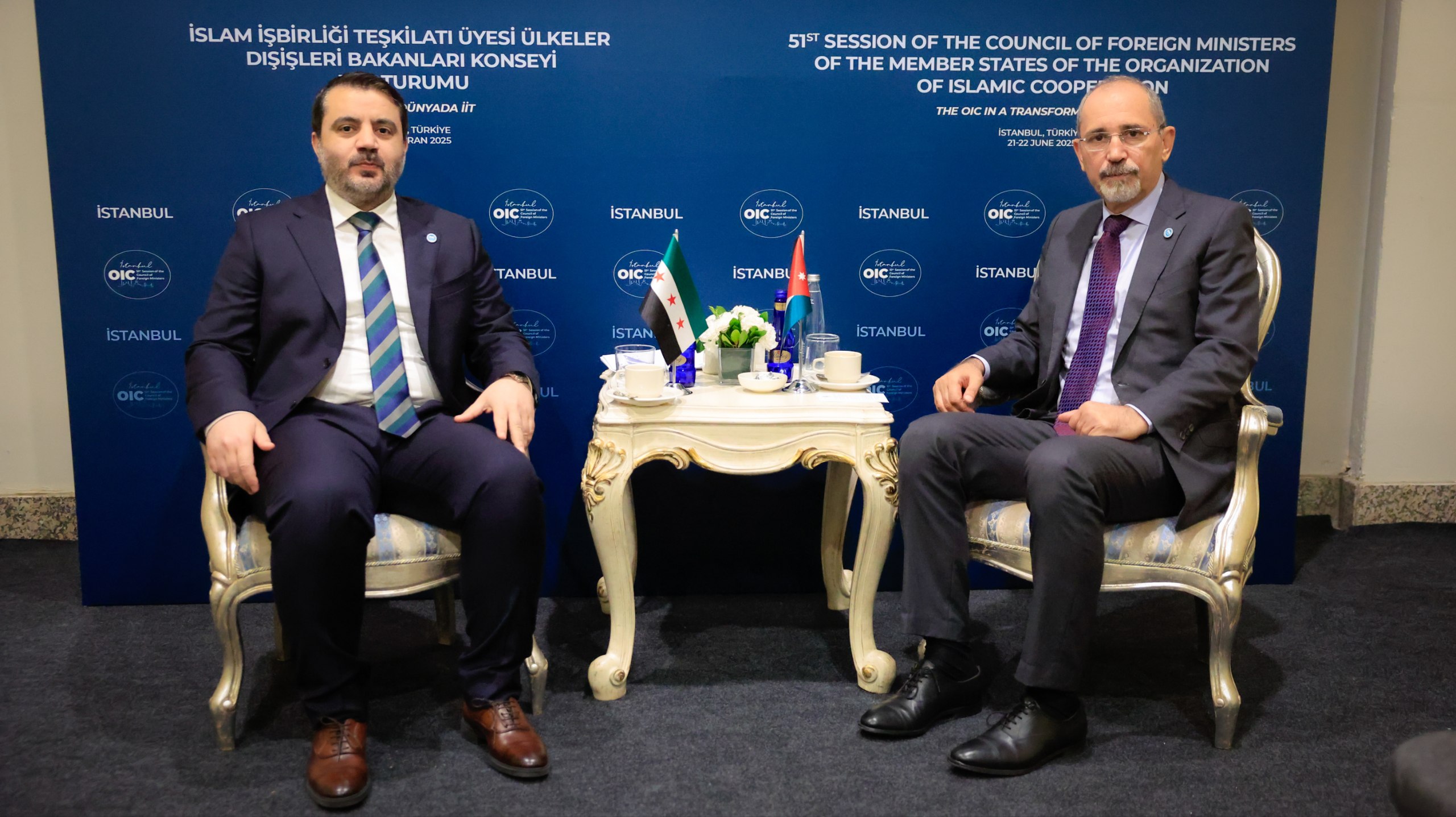 يلتقي وزير الخارجية والمغتربين السيد أسعد حسن الشيباني نظيره الأردني