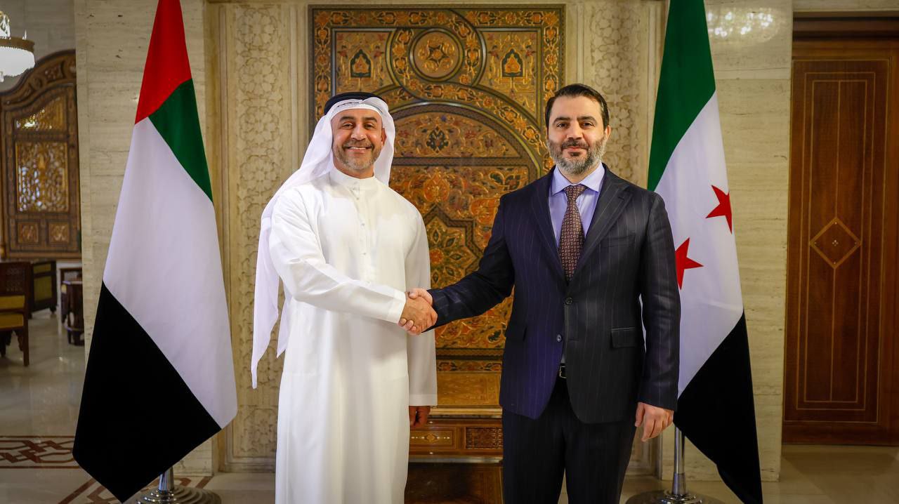وزير الخارجية السيد أسعد حسن الشيباني يلتقي في دمشق وفدًا من الإمارات العربية المتحدة